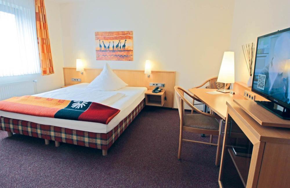 Hotel Lindenkrug Gutersloh Luaran gambar