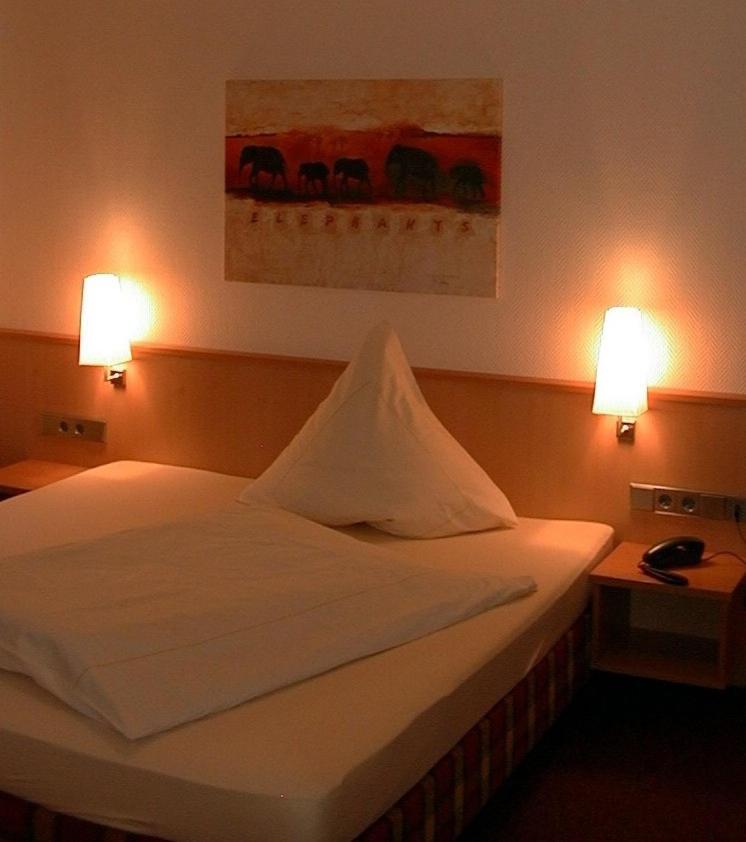 Hotel Lindenkrug Gutersloh Luaran gambar