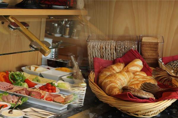 Hotel Lindenkrug Gutersloh Luaran gambar