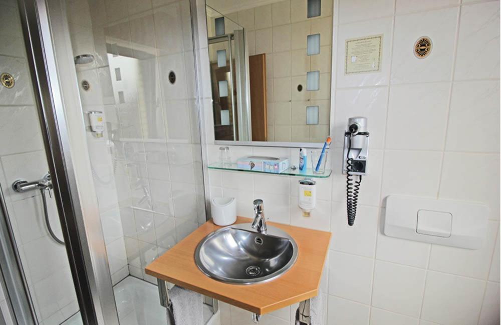 Hotel Lindenkrug Gutersloh Bilik gambar