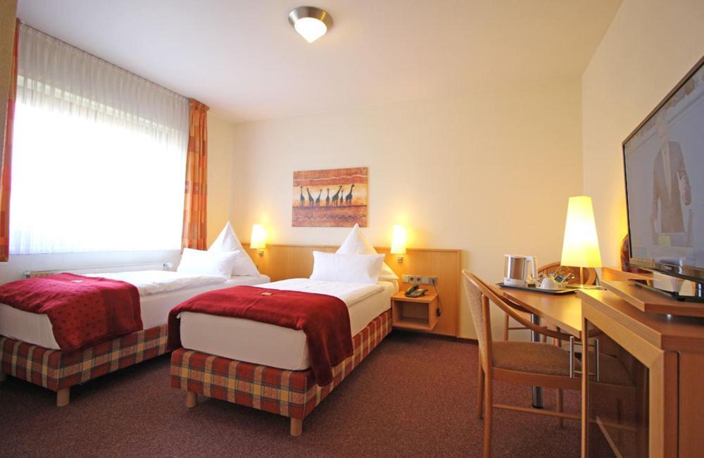 Hotel Lindenkrug Gutersloh Luaran gambar